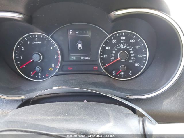 3KPFL4A79JE258563 KIA FORTE LX