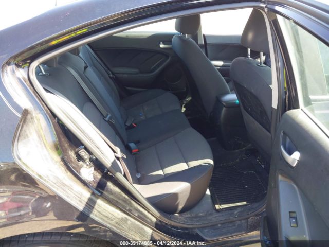 3KPFL4A79JE258563 KIA FORTE LX