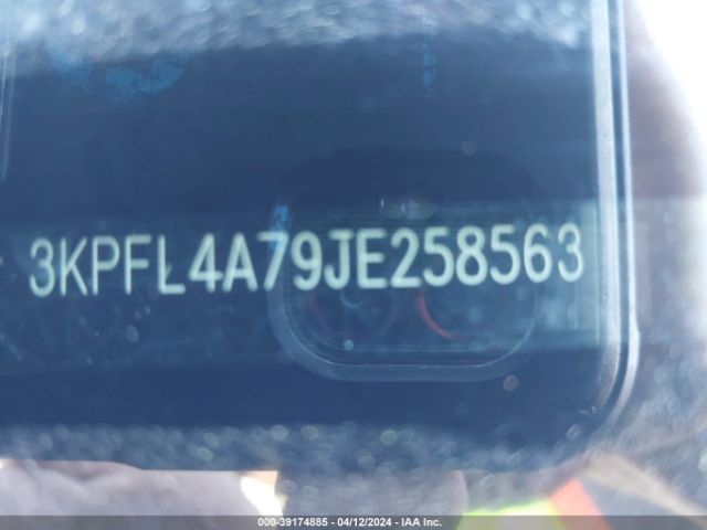 3KPFL4A79JE258563 KIA FORTE LX
