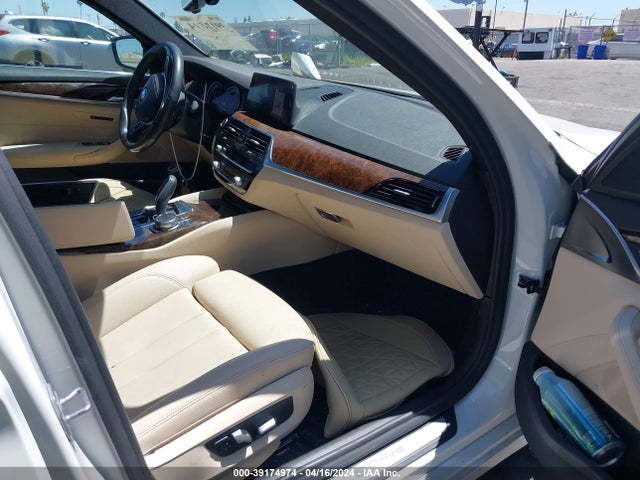 WBAJA9C53KB254044 BMW 530e Iperformance