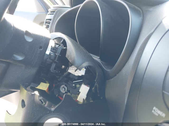 KIA SOUL + 2017 KNDJP3A54H7877752 Image 6