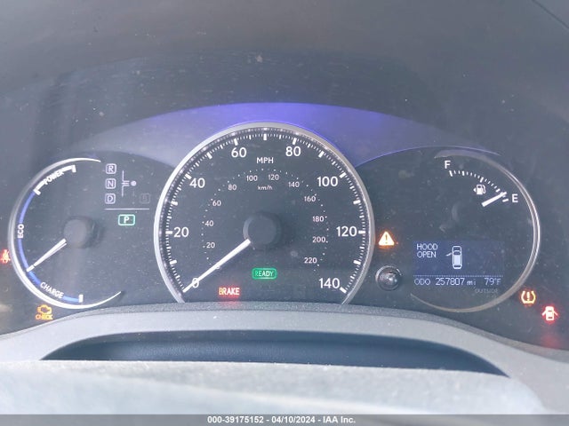 JTHKD5BH4E2188772 Lexus CT 200H