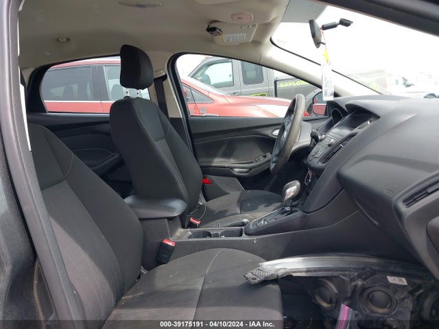 Ford FOCUS SE 2018 1FADP3F2XJL206147 Image 5