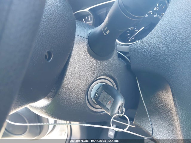 Nissan ROGUE S 2016 KNMAT2MTXGP661869 Image 11