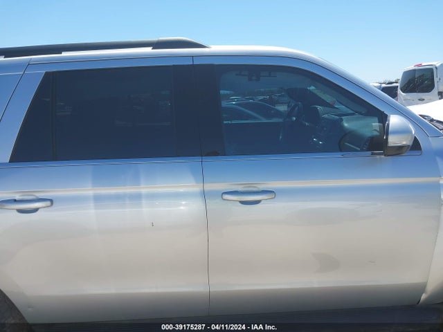 1FMJK1HT6JEA18876 Ford Expedition Max Xlt