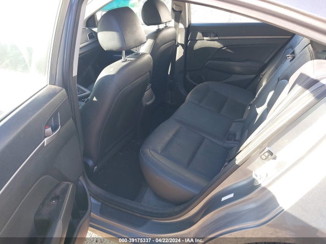39175337 :رقم المزاد ، KMHD84LF9HU076804 vin ، 2017 Hyundai Elantra Limited مزاد بيع