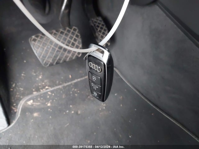 WA1EVAF19KD027183 Audi Q8 55 Premium