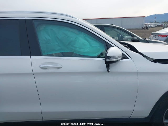 W1N0G8EB9NV396470 Mercedes-Benz Glc 300 4matic Suv
