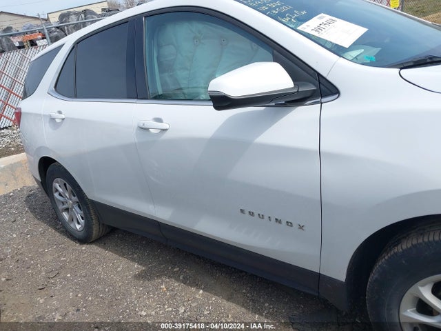 Chevrolet EQUINOX LT 2018 3GNAXJEV8JS633065 Image 13