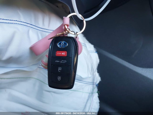 Toyota Venza Xle 2021 JTEAAAAH0MJ076650 Image 11
