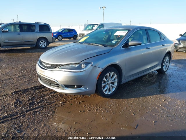 Chrysler 200 C 2015 1C3CCCCG5FN515137 Image 2