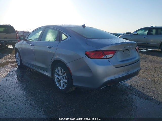 Chrysler 200 C 2015 1C3CCCCG5FN515137 Image 3