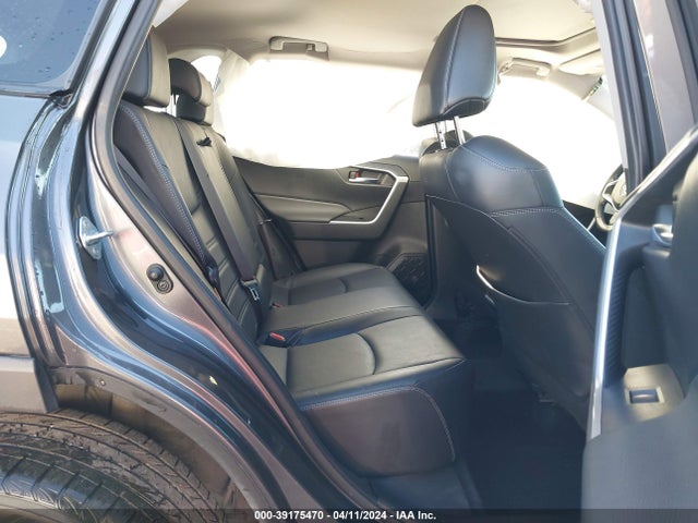 Toyota Rav4 Xle Premium 2021 JTMC1RFV3MD061990 Image 8