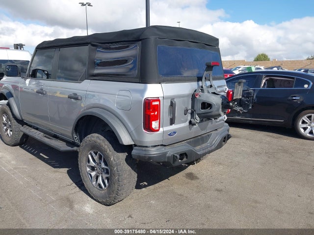 Ford Bronco Black Diamond 2021 1FMEE5BH0MLA79306 Image 3