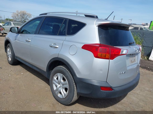 Toyota RAV4 LE 2014 JTMZFREV4ED035400 Image 3