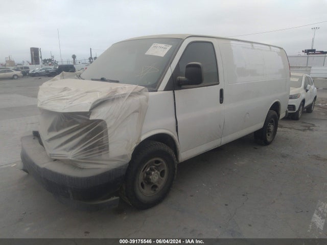 Chevrolet Express 2500 Work Van 2017 1GCWGAFF5H1210171 Image 2