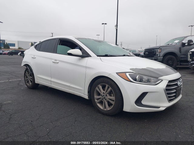 2017 5NPD84LFXHH050260 main image