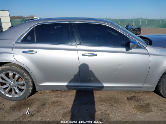 Chrysler 300c Awd 2016 2C3CCAKG2GH344170 Image 13