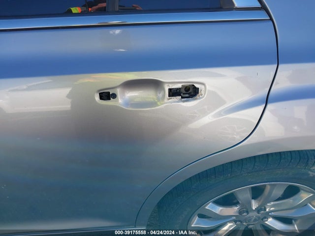Chrysler 300c Awd 2016 2C3CCAKG2GH344170 Image 18