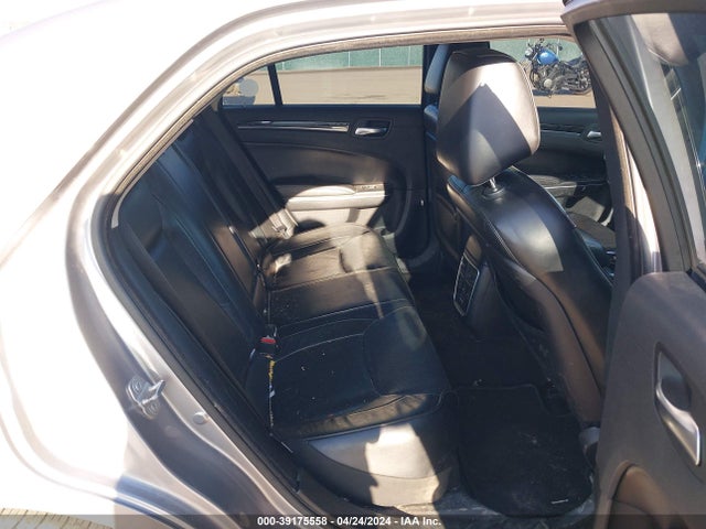 Chrysler 300c Awd 2016 2C3CCAKG2GH344170 Image 8