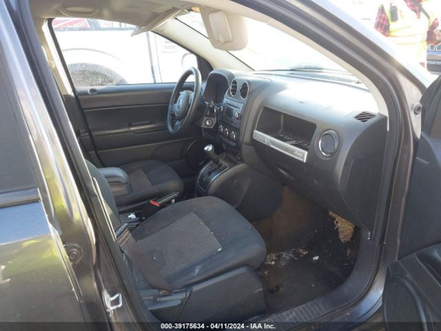 1C4NJDBB5GD662572 Jeep Compass Sport