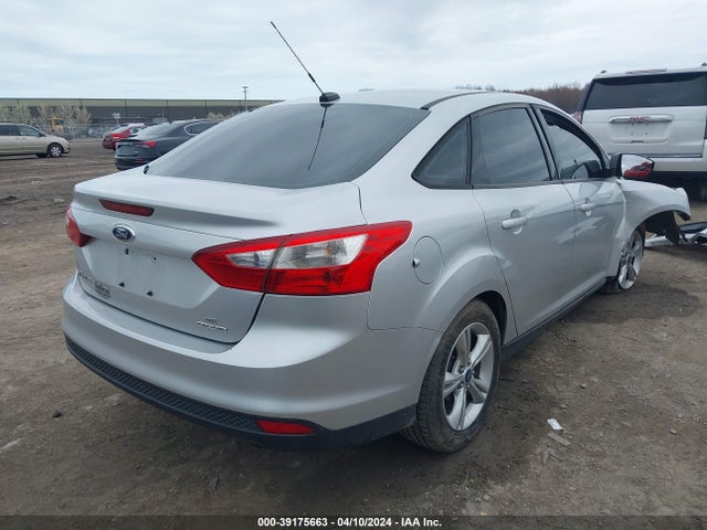 Ford FOCUS SE 2014 1FADP3F22EL121728 Image 4