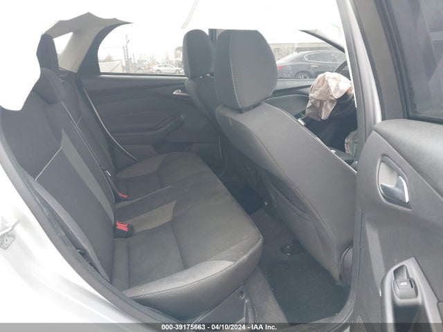 Ford FOCUS SE 2014 1FADP3F22EL121728 Image 8