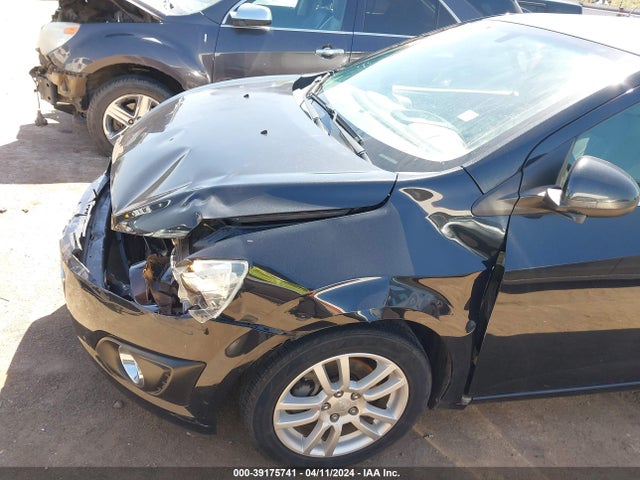 Chevrolet Sonic Lt Auto 2014 1G1JC5SH3E4193832 Image 6