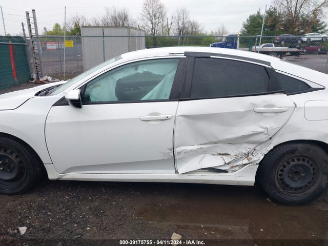 Honda Civic Lx 2018 19XFC2F50JE023478 Image 14