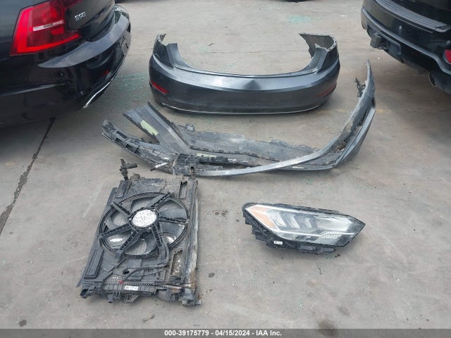 3VWN57BU9KM115872 Volkswagen Jetta 1.4t S