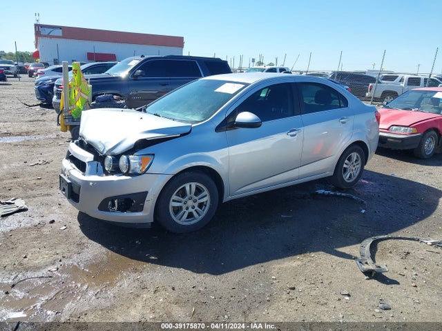 Chevrolet Sonic Lt Auto 2016 1G1JC5SH6G4166627 Image 2