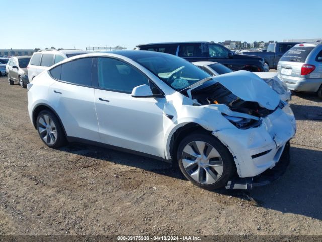 2023 Tesla Model Y Awd/long Range Dual Motor All-wheel Drive მანქანა იყიდება აუქციონზე, vin: 7SAYGDEE3PF813034, აუქციონის ნომერი: 39175938