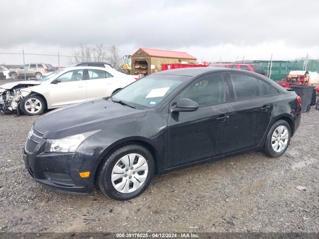 Chevrolet Cruze Ls Auto 2014 1G1PA5SH2E7334890 Image 2