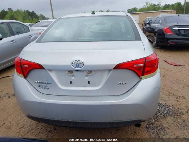 Toyota Corolla Xle 2018 5YFBURHE8JP825177 Image 16