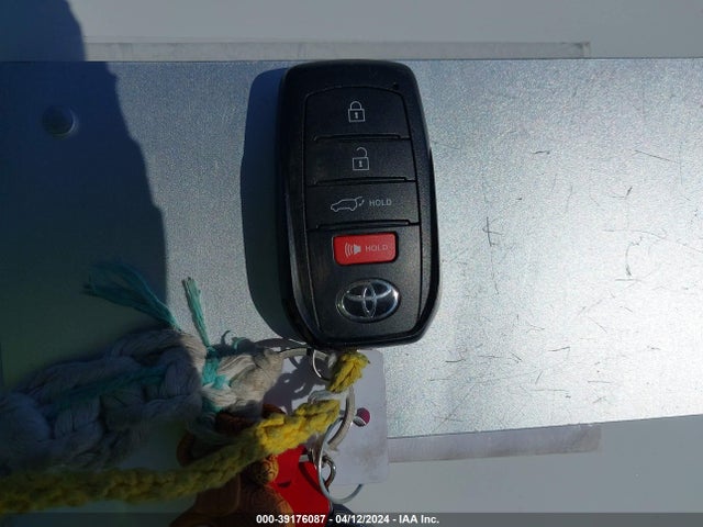 Toyota Corolla Cross Xle 2023 7MUDAAAG5PV054634 Image 11