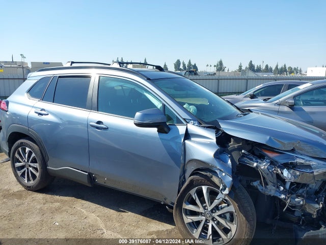 Toyota Corolla Cross Xle 2023 7MUDAAAG5PV054634 Image 14