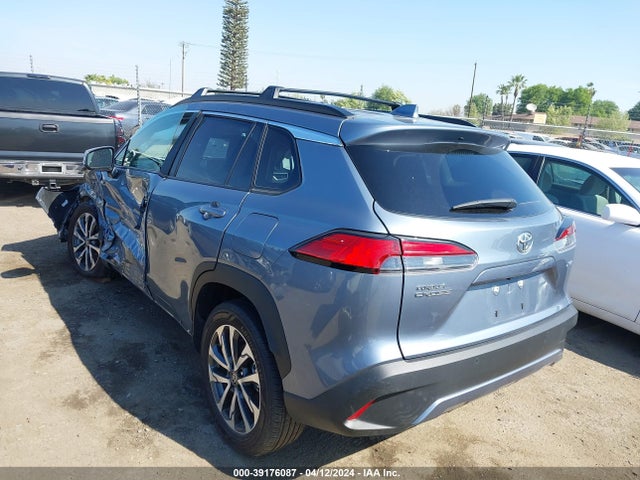 Toyota Corolla Cross Xle 2023 7MUDAAAG5PV054634 Image 3
