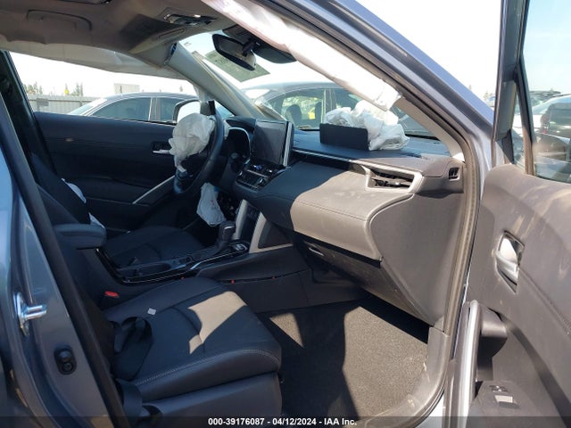 Toyota Corolla Cross Xle 2023 7MUDAAAG5PV054634 Image 5
