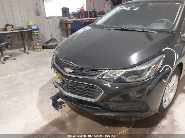 Chevrolet Cruze Lt Auto 2018 1G1BE5SM2J7235962 Image 12