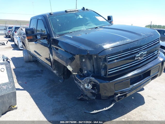 2015 1GC1KWE82FF640491 main image