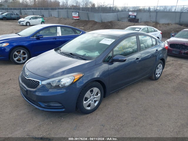 KIA FORTE LX 2015 KNAFX4A68F5332924 Image 2