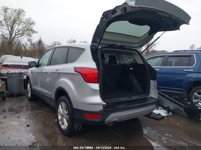 Ford ESCAPE SE 2019 1FMCU9GD5KUA44811 Image 3