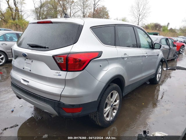 Ford ESCAPE SE 2019 1FMCU9GD5KUA44811 Image 4