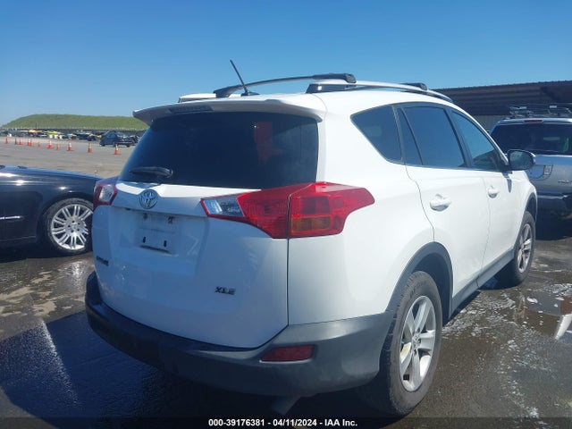 Toyota Rav4 Xle 2014 JTMWFREV1ED027306 Image 4