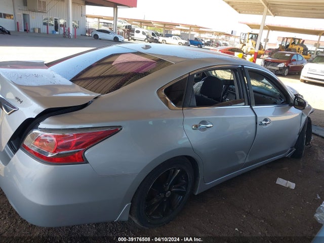 Nissan Altima 2.5 Sv 2015 1N4AL3AP9FC201658 Image 14