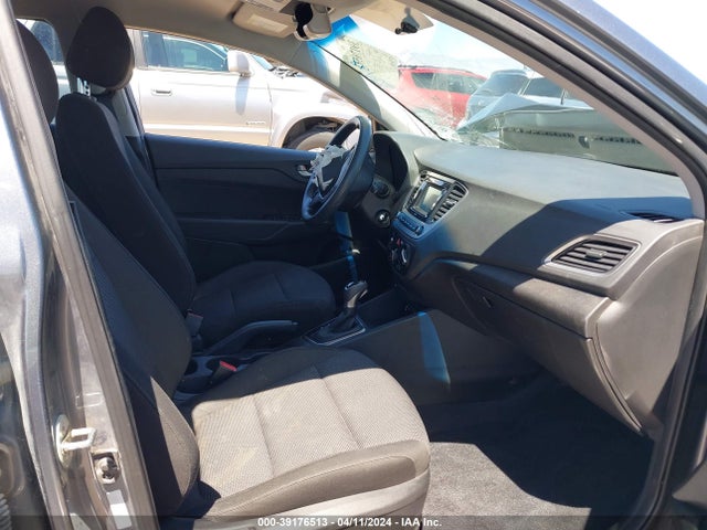 Hyundai ACCENT SE 2018 3KPC24A38JE030198 Image 5
