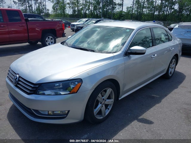 1VWAT7A32FC086932 Volkswagen Passat 1.8t Limited Edition