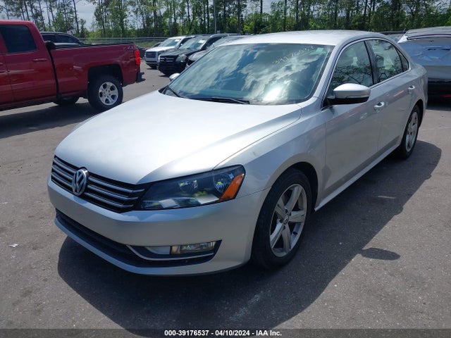 1VWAT7A32FC086932 Volkswagen Passat 1.8t Limited Edition