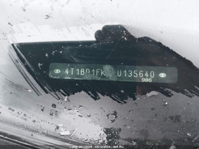 4T1BD1FK8EU135640 Toyota Camry Hybrid Le