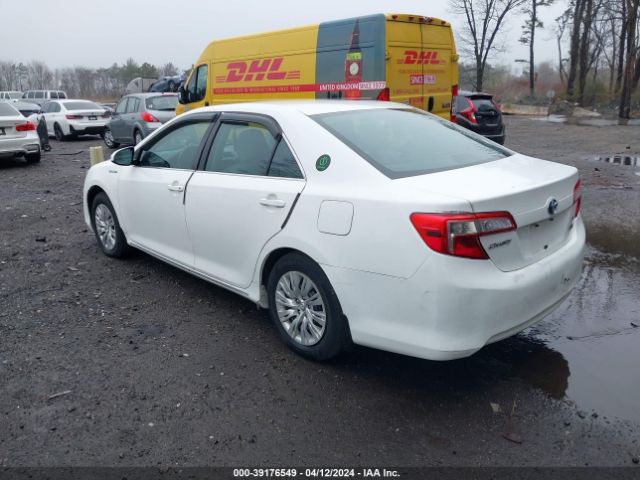 4T1BD1FK8EU135640 Toyota Camry Hybrid Le